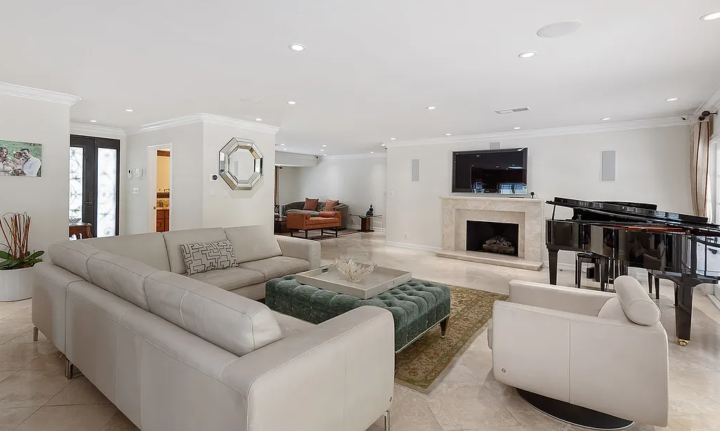 1916 San Ysidro Drive, Beverly Hills, CA 90210  photo 4
